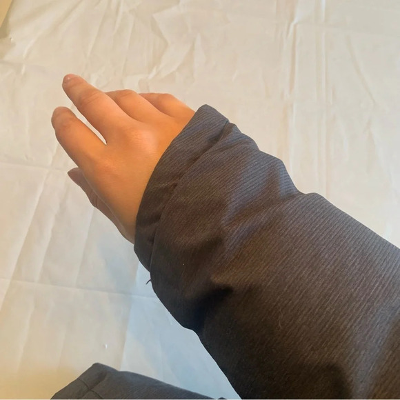 Kids Columbia Winter Coat! Size: Kids Medium (11/12) dark grey - Picture 3 of 12